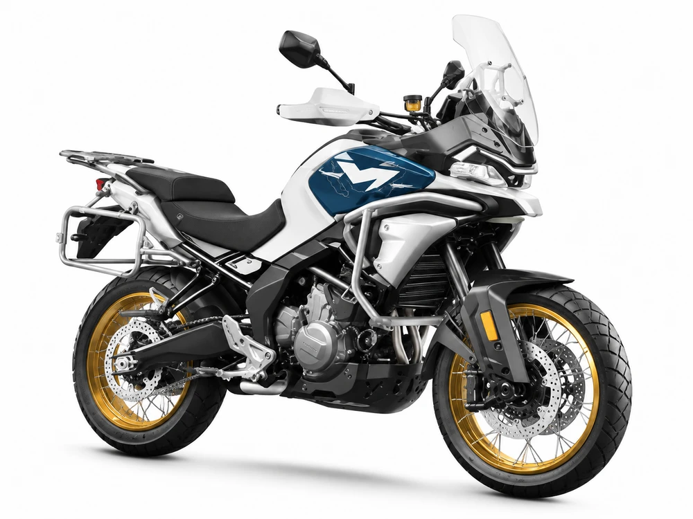 CF MOTO 700MT: CF MOTO 700MT — reviewed model photograph; colour representative