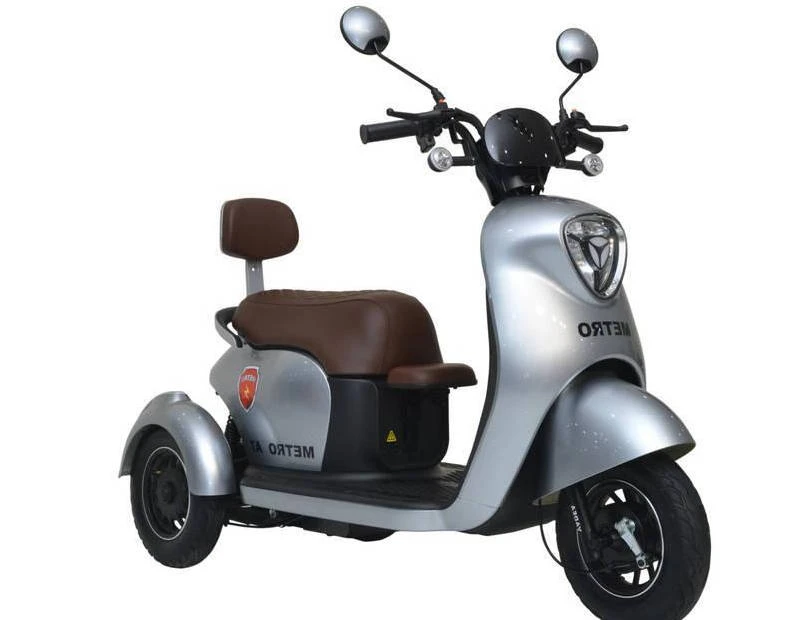 Metro A7: Metro A7 — reviewed model photograph; colour representative