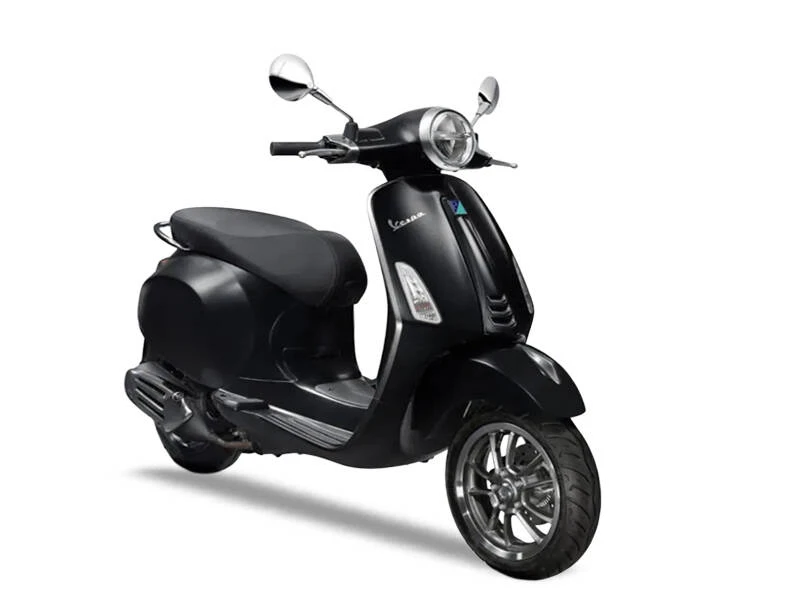 Vespa Primavera 150: Vespa Primavera 150 — reviewed model photograph; colour representative