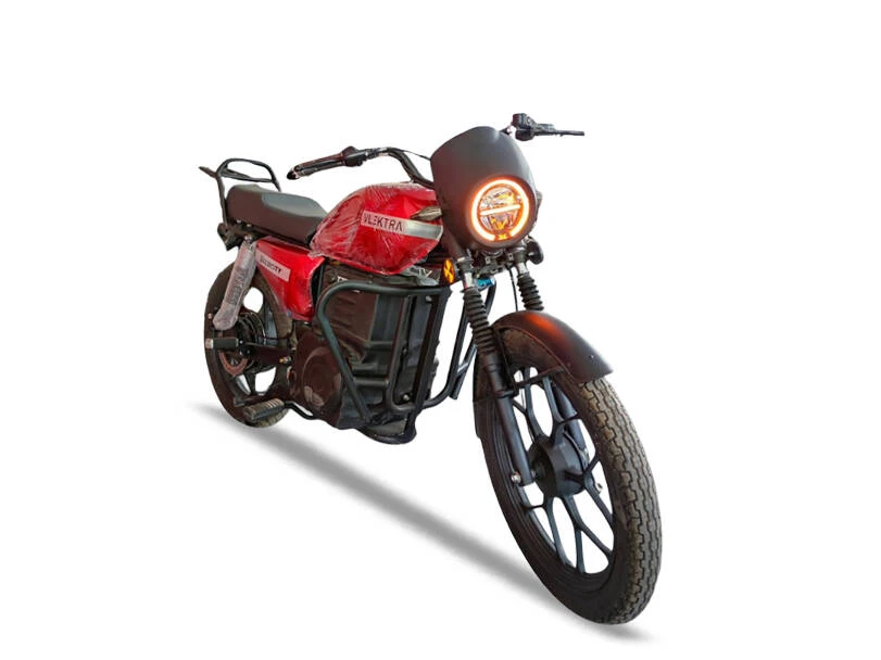 Vlektra Velocity 180SE: Vlektra Velocity 180SE — reviewed model photograph; colour representative