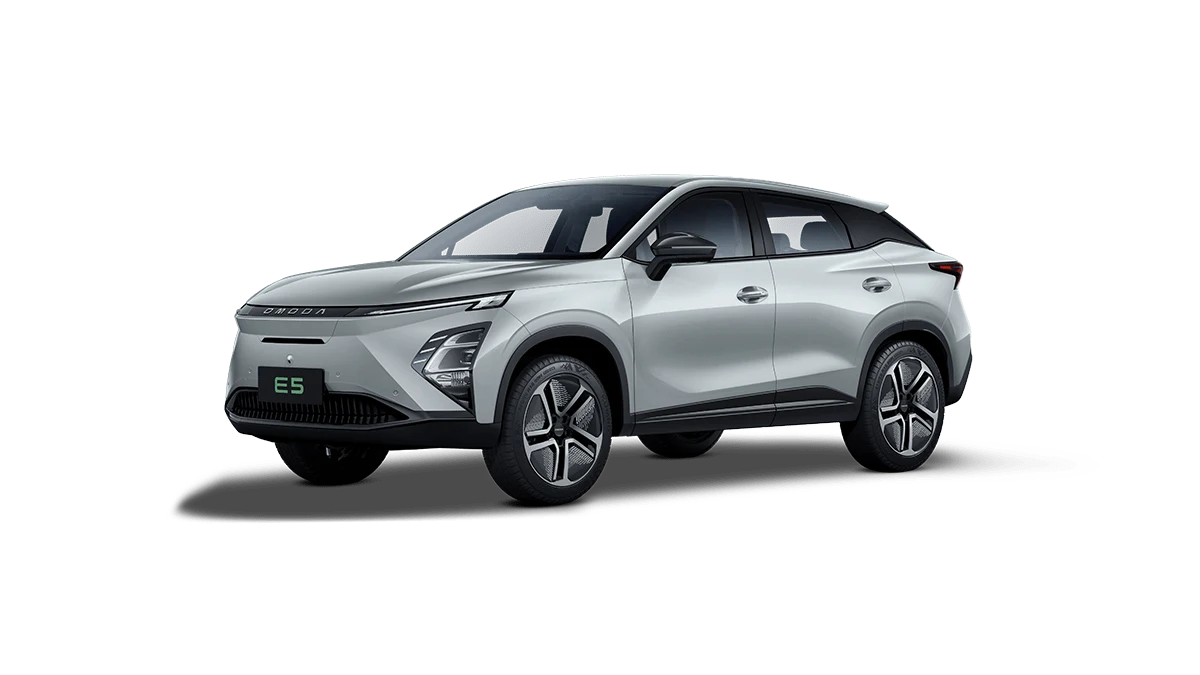 Omoda E5: Omoda E5 — Official Pakistan distributor model depiction; market catalogue year differs from image source year where applicable.
