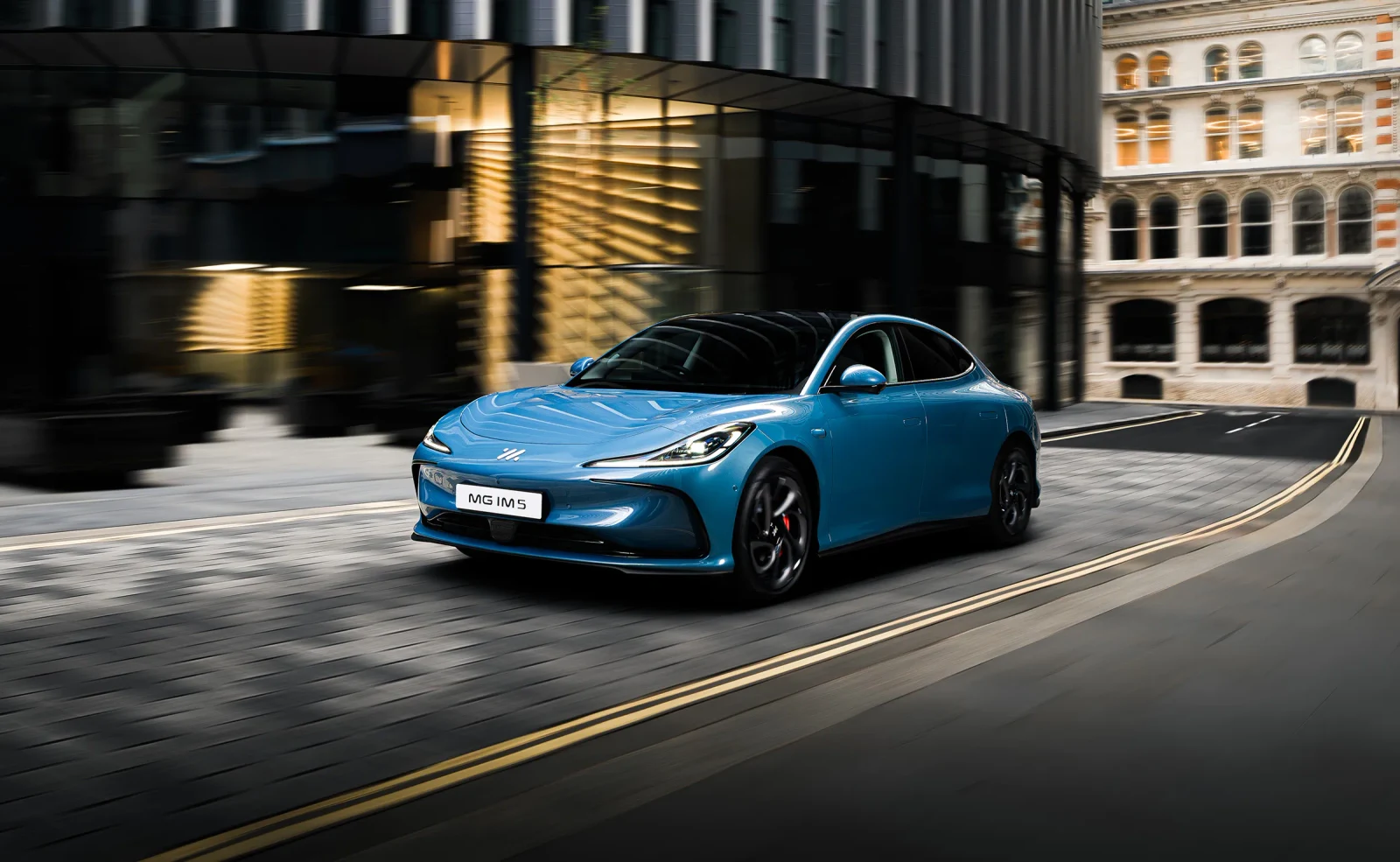 MG IM5: Official international model image; Pakistan final specification and appearance may differ.